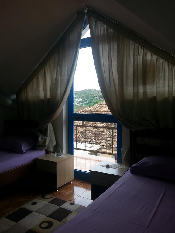 Hotel Ambasador Bahçallëk Habitación foto